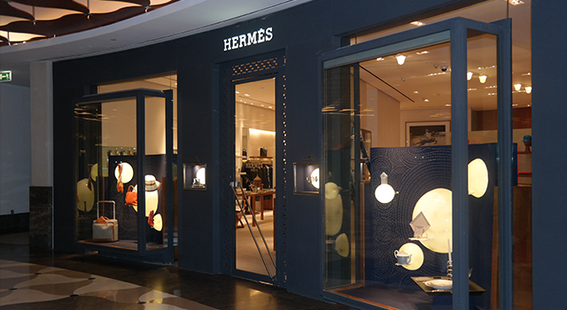 Hermes window display Hermes window display